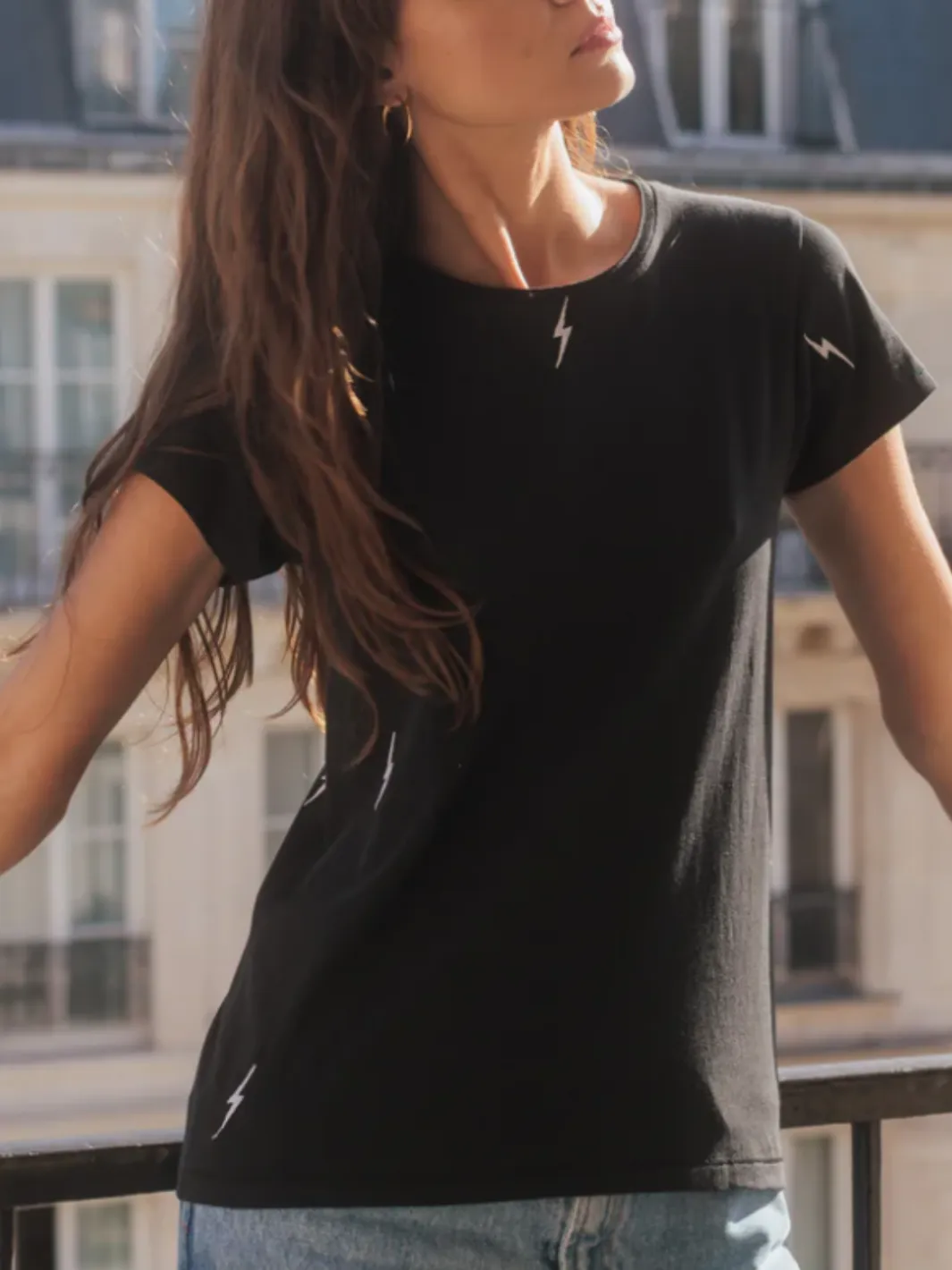 BOLT EMBROIDERED T-SHIRT IN BLACK