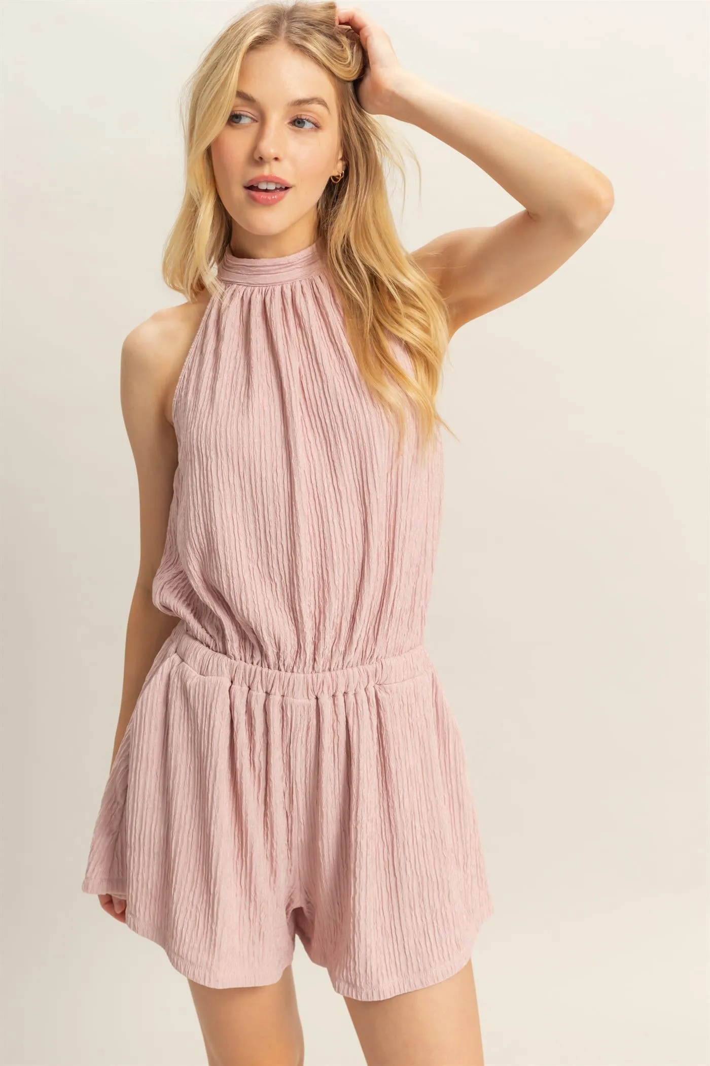 HF25C568-Textured Knit Sleeveless Halter Romper