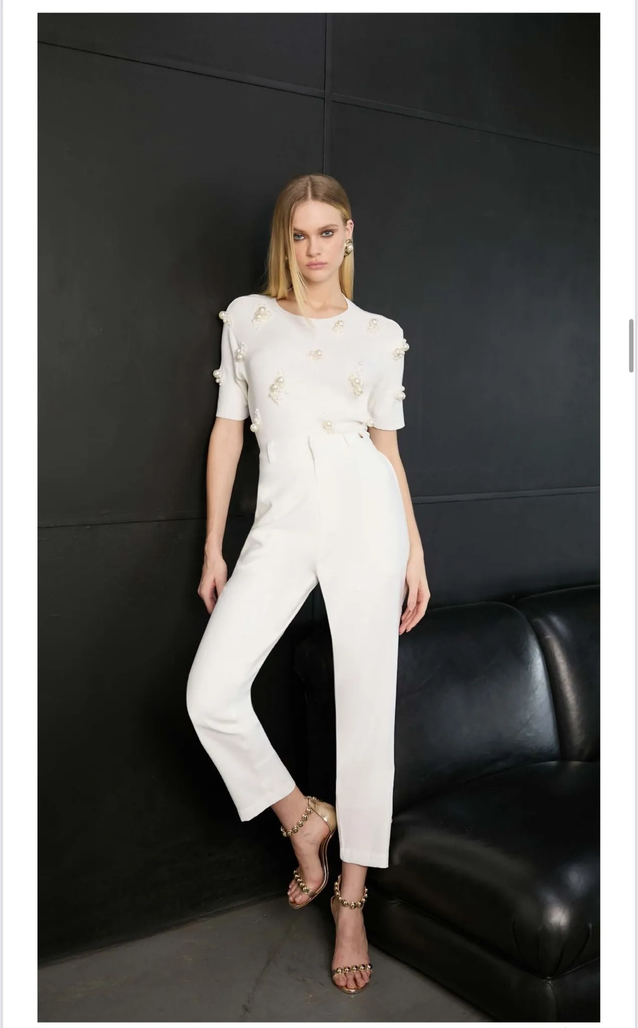 Isa Paes - Embroidered Knit Blouse