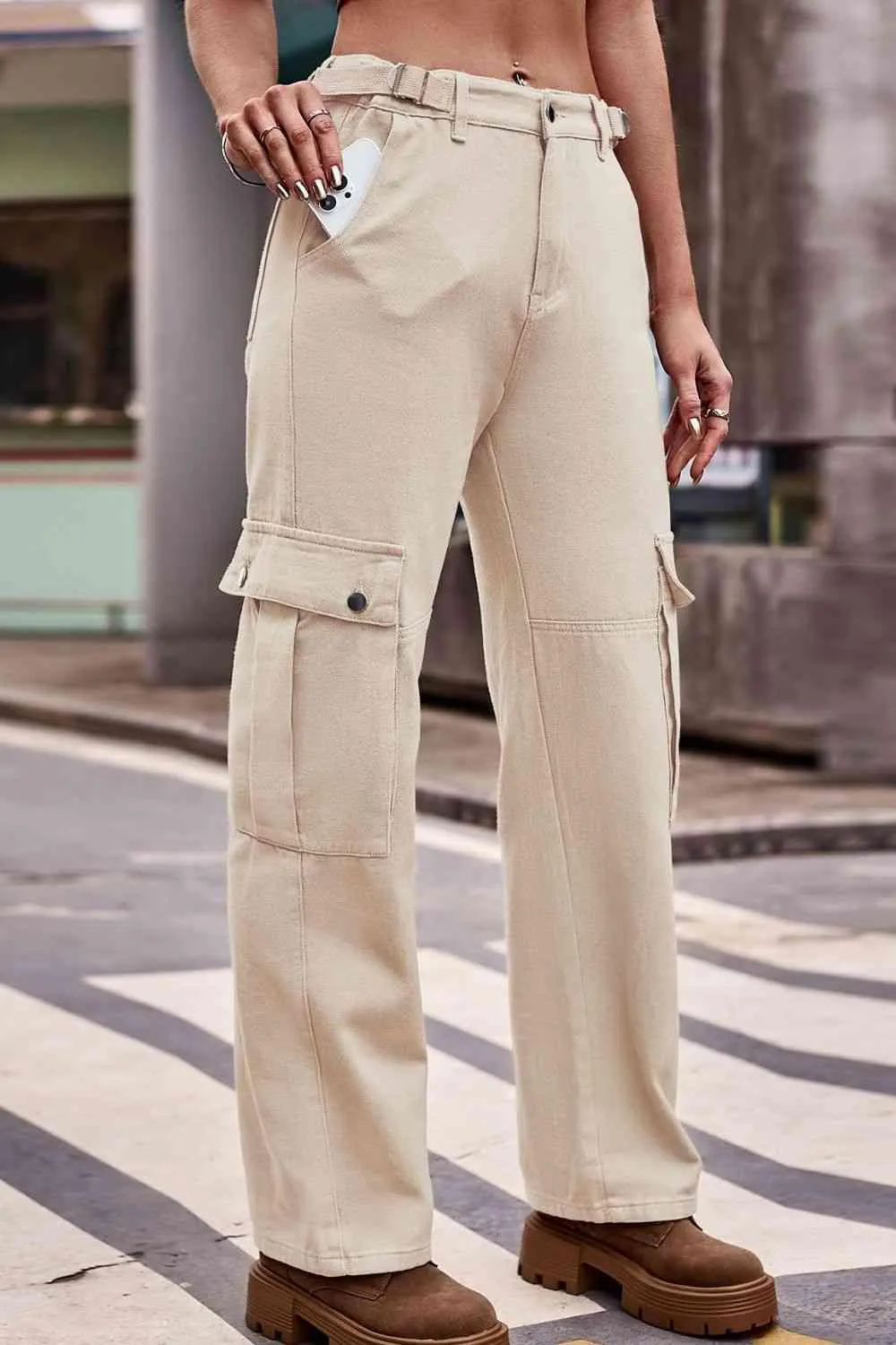 Relaxed Fit High Waist Cargo Jeans