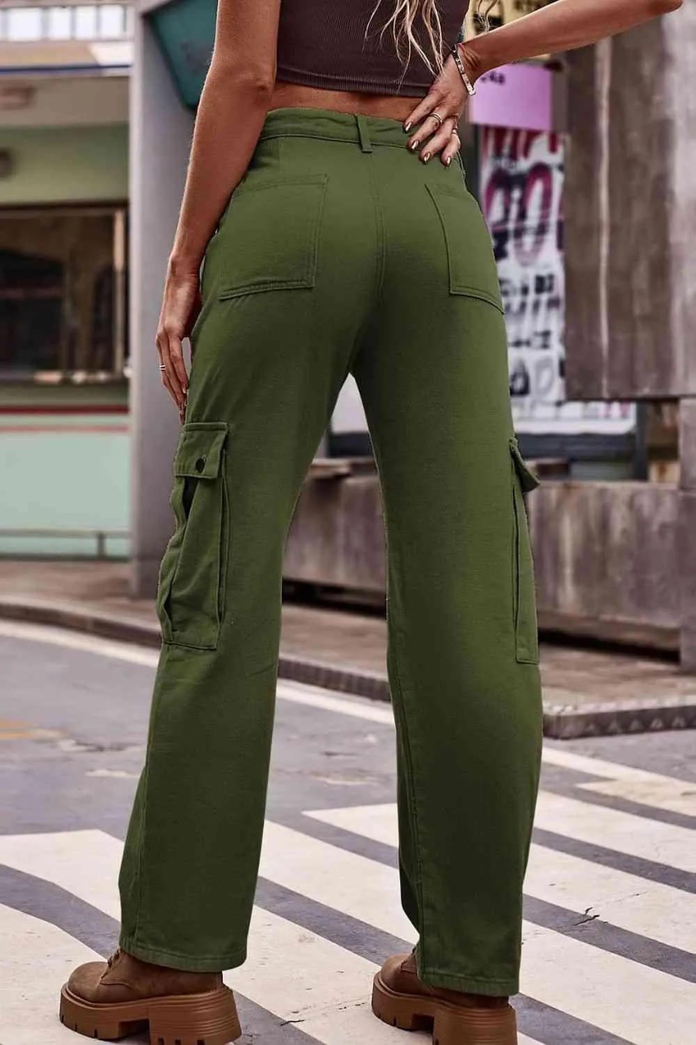 Relaxed Fit High Waist Cargo Jeans
