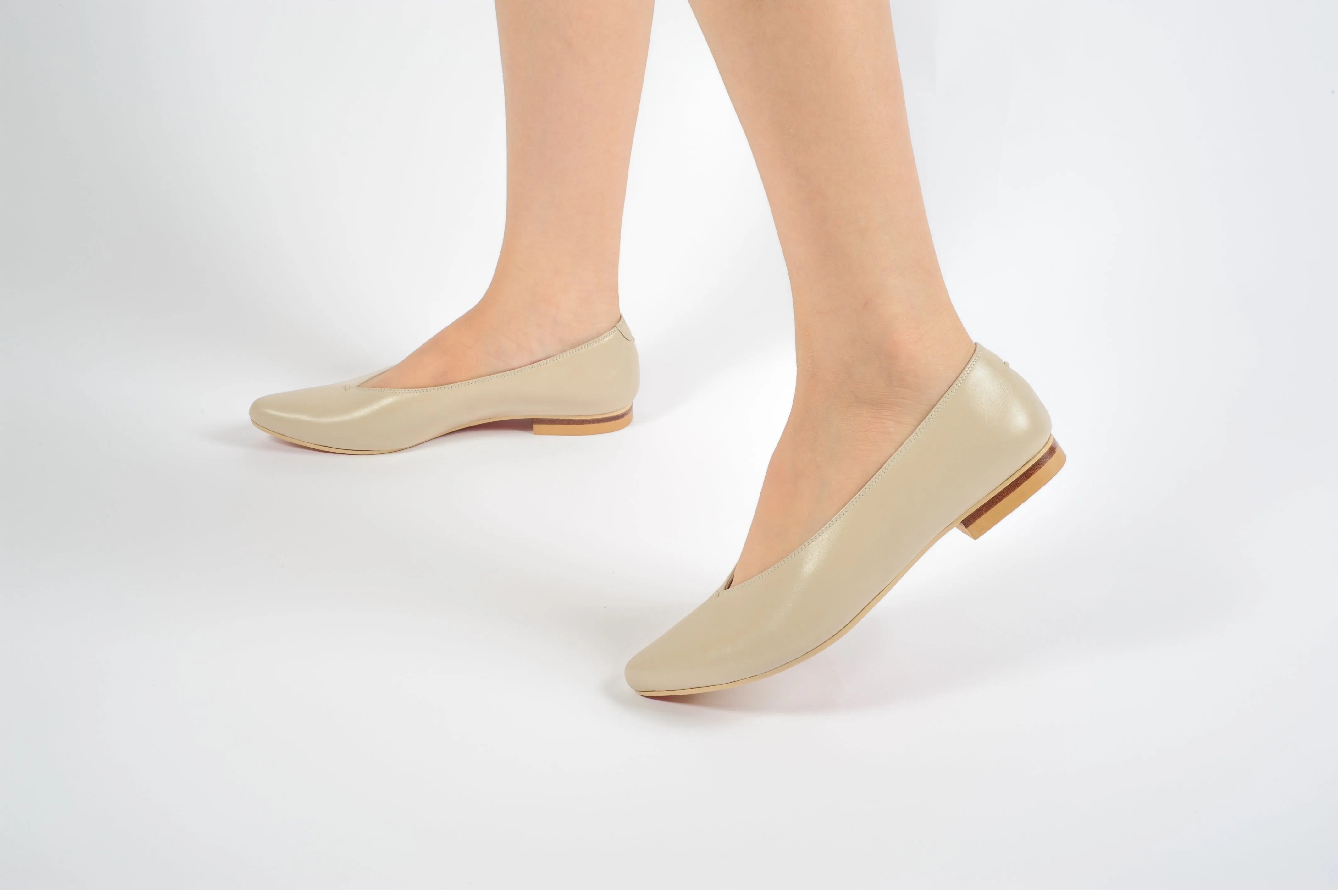 Shoeful CNY Flats - Maneki-Neko Meow