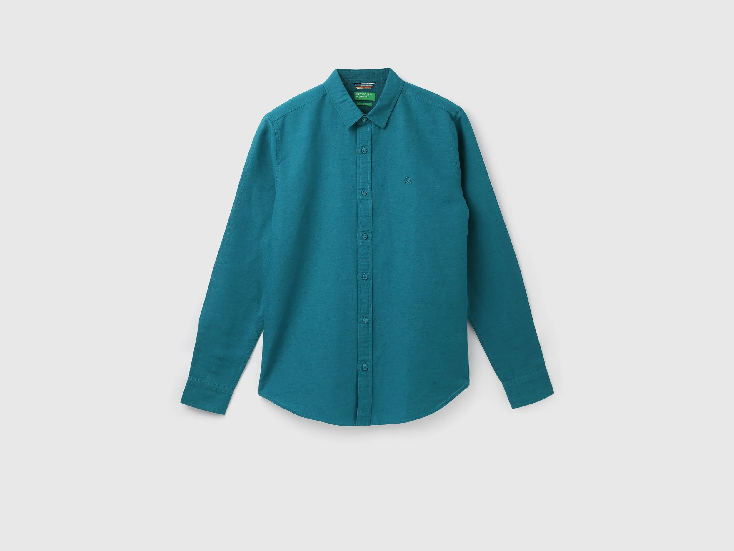 Slim Spread Collar Solid Shirts