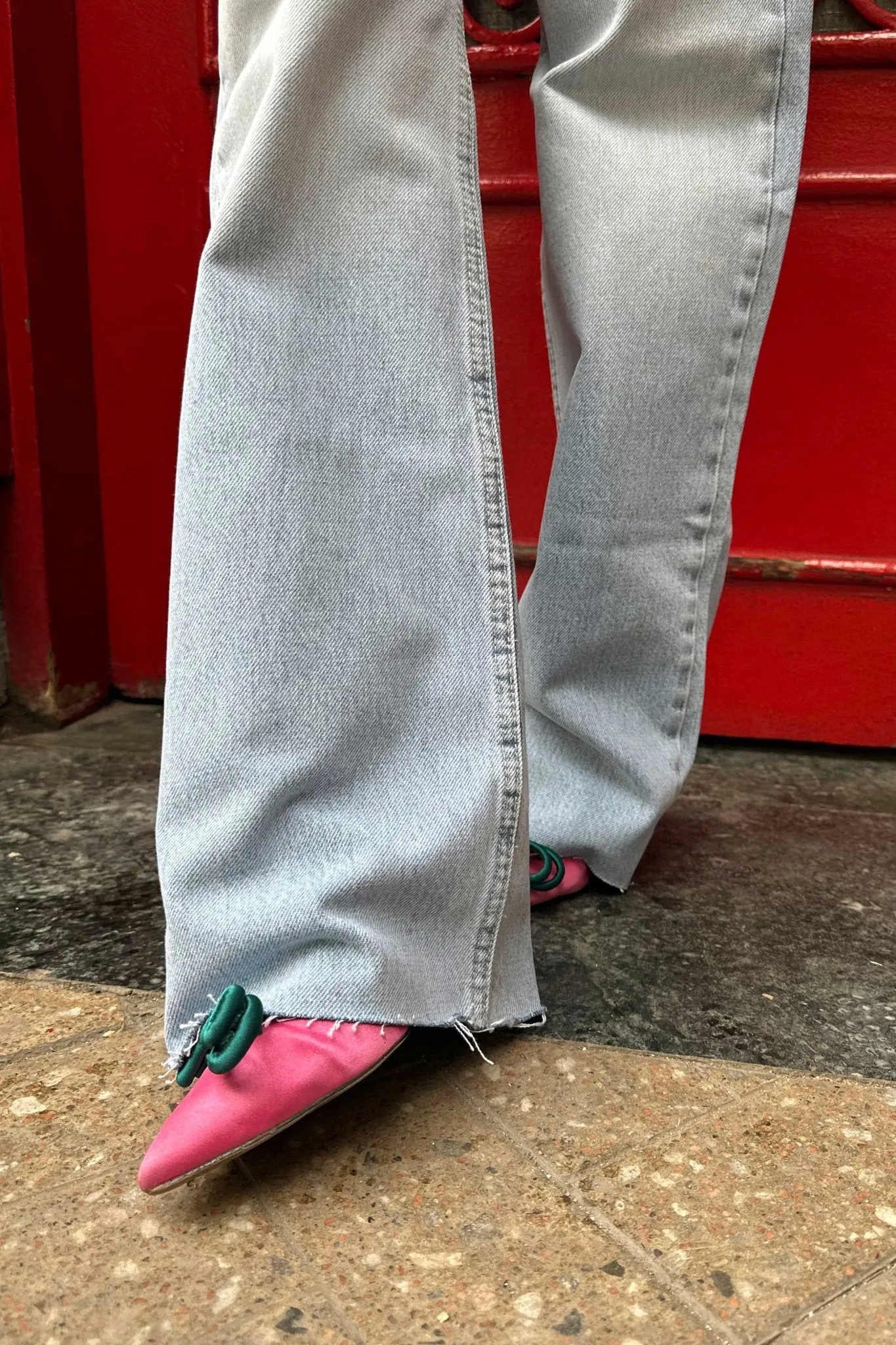 Straight-Leg - High-Waist Light Blue Jeans